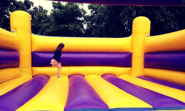 Top 5 Best Commercial Bounce Houses • (2022 Reviews)